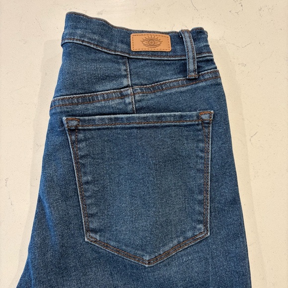 Sofia Vergara Eden 90’s Straight High Rise Jeans EUC - Picture 5 of 8